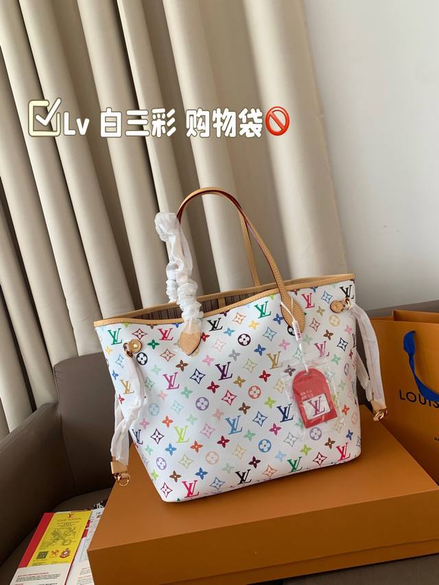 Lv 白三彩 购物袋 实用大包 简约单肩妈咪袋 尺寸32*26