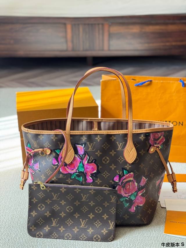 Lv Neverfull购物袋玫瑰涂鸦购物袋 Lv 牛皮 L家 Neverfull 中号购物袋！入门级的款式哦！绝对的终身款！此物经典不言而喻！街拍和实用都是非