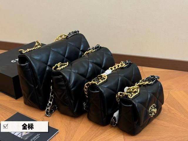 配折叠盒 Size：35Cm 30Cm 25Cm 20Cm 香奈儿19Bag 性价比做到最优 皮料再次升级 质感高级